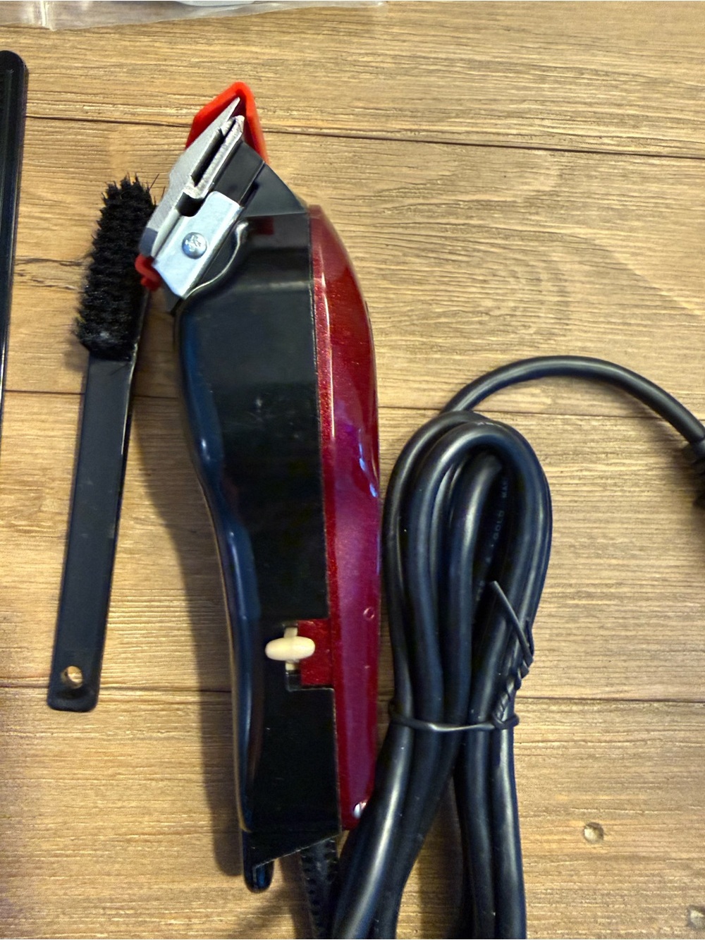 Wahl Professional V5000 Balding Clipper Burgundy - Picture 5 of 11